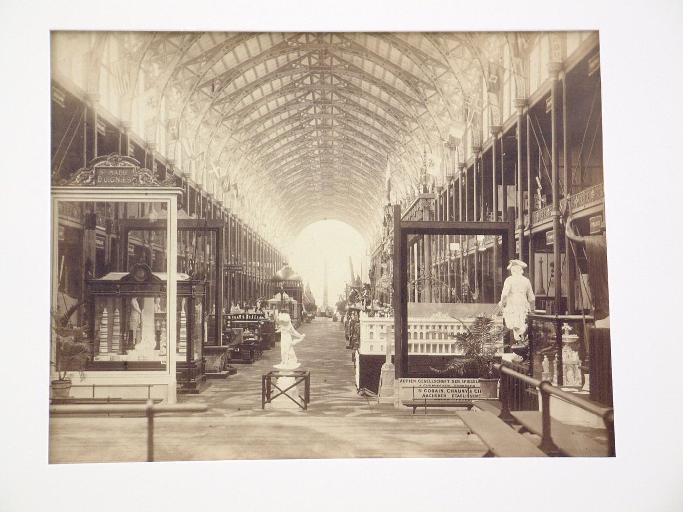 London International Exhibition (1862): Interior view of exhibition hall