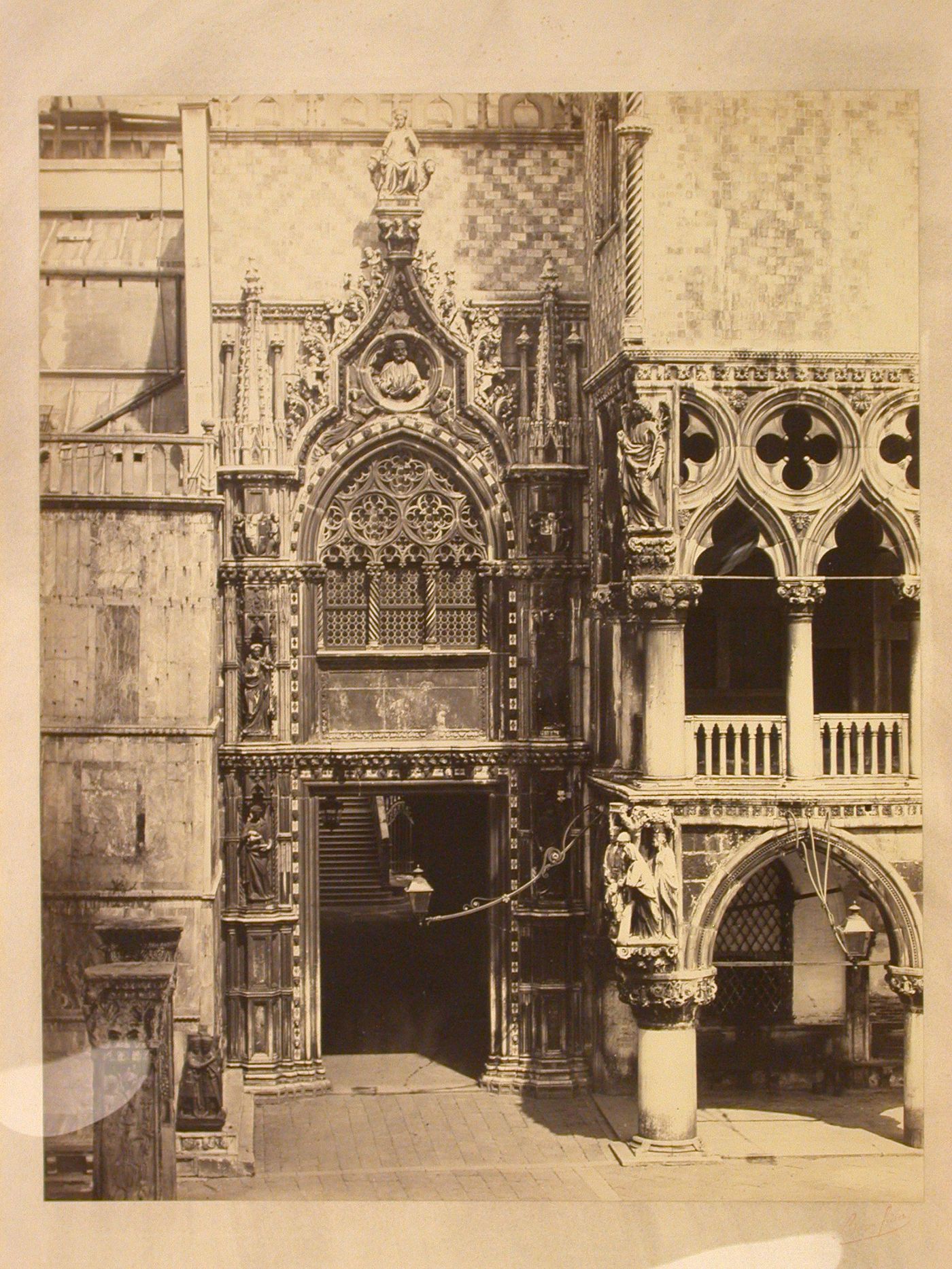 View of porta della carta, Palazzo Ducale, Venice, Italy