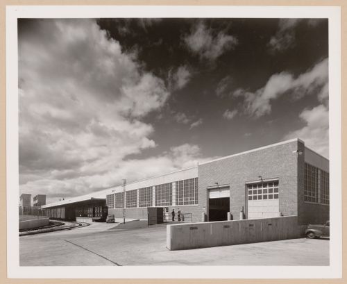 View of the rear [?] façade of the Motor Manufacturing Building, Nash-Kelvinator Corporation Assembly Plant, Kenosha, Wisconsin