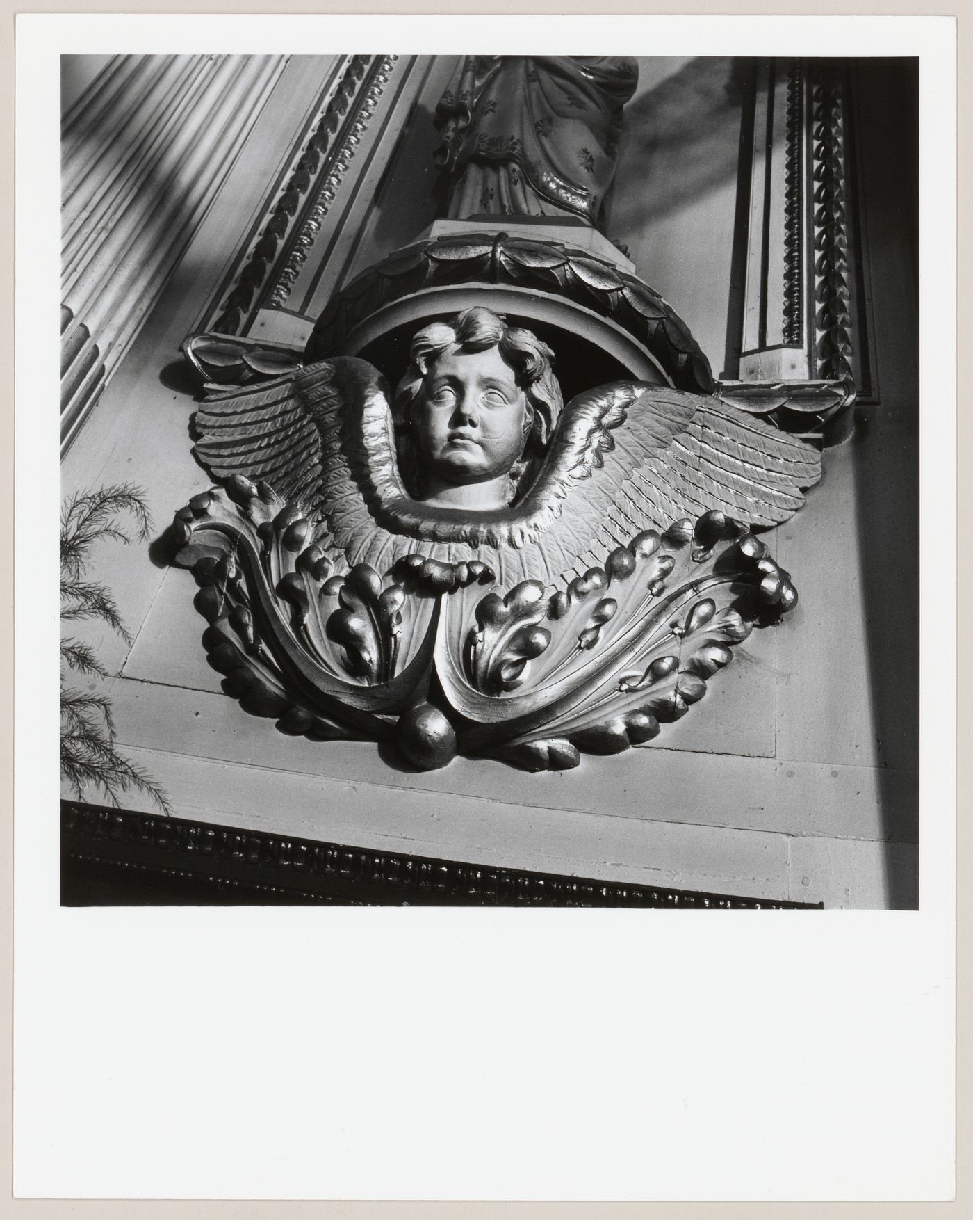 Détail d'un cul-de-lampe avec chérubin, église Saint-Jean-Baptiste, Saint-Jean-Port-Joli, Québec