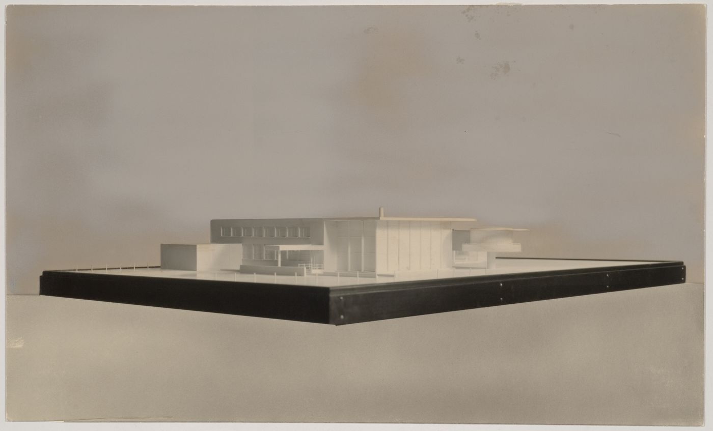 Photograph of a model for Johnson House, Pinehurst, North Carolina