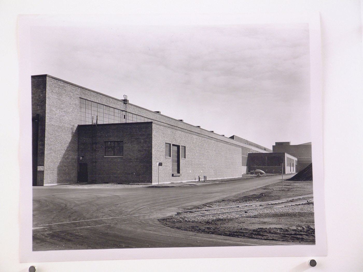 View of the principal [?] façade of Axle Plant No. 5, General Motors Corporation Pontiac Motor division Axel [?] Assembly Plant, Pontiac, Michigan