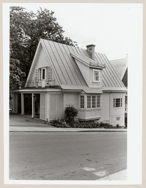 View of Rosemount Cottage, 70 Rosemount Crescent, Westmount, Québec