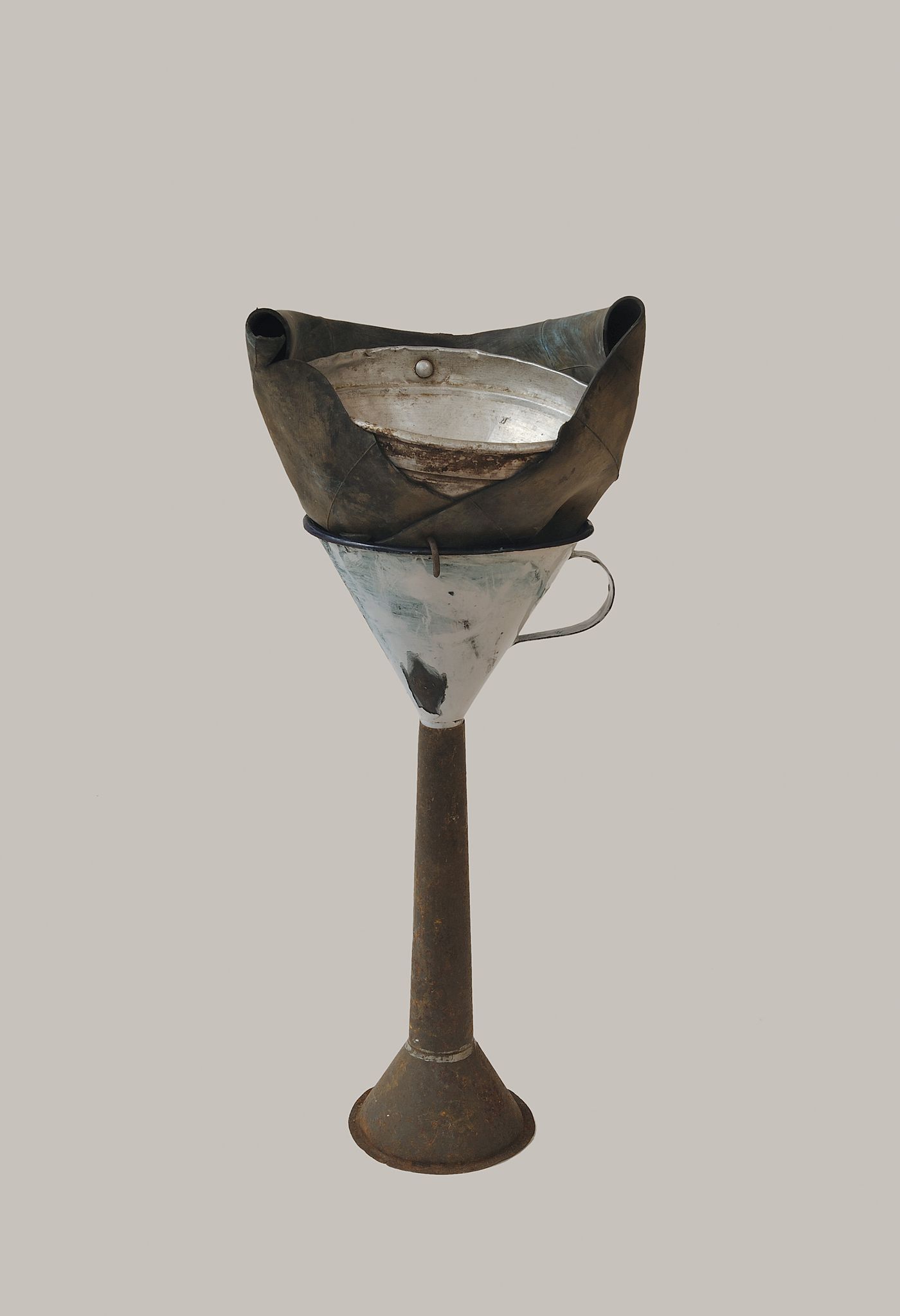 Candelabro imbuto (funnel candlestick), Zeno, a self-sufficient culture