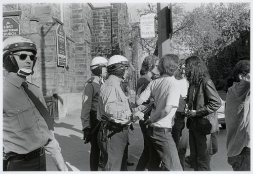 Milton Park Project: Occupation of closed houses on Prince Arthur, Montréal, Québec