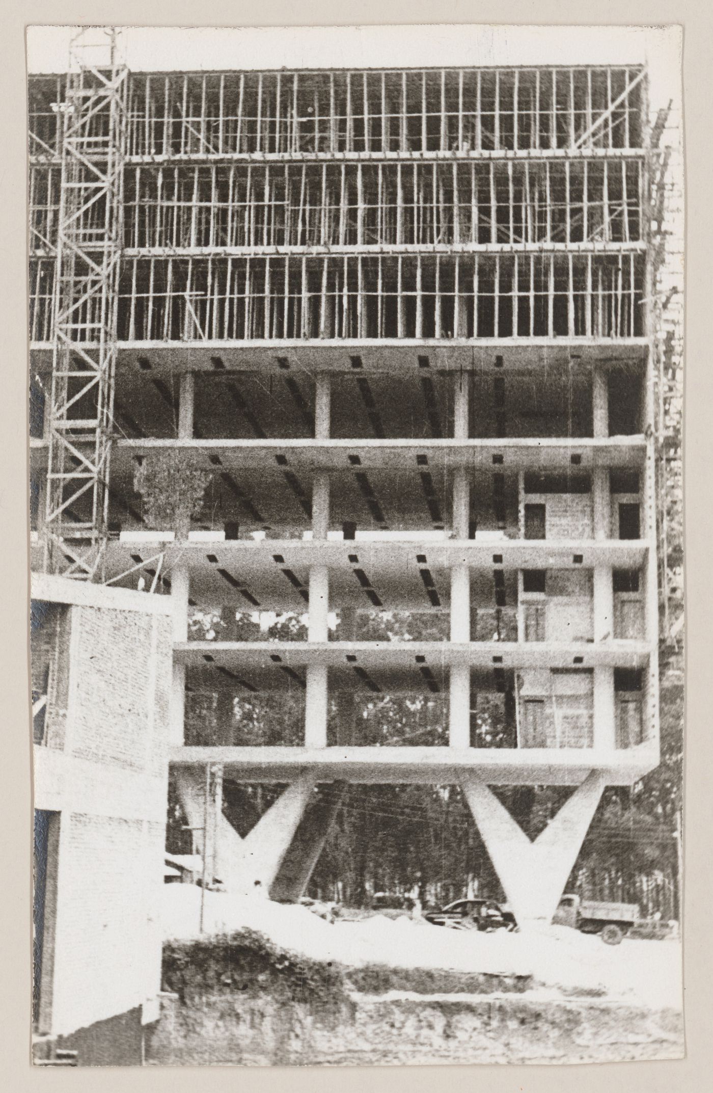 View of Palace of Agriculture, under construction, São Paulo, Brazil
