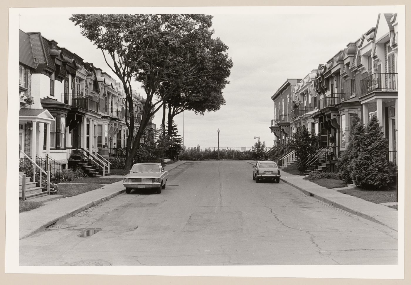 View of Lewis Avenue showing row houses, Westmount, Québec