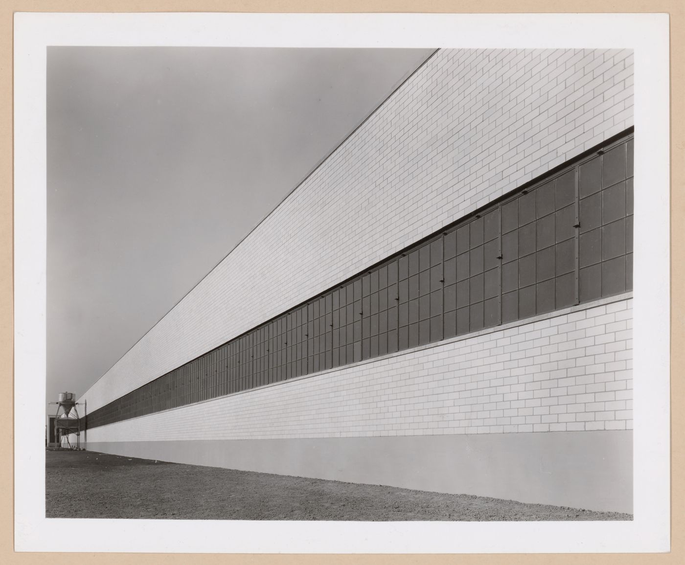 View of the lateral façade of the Shipping Department with a hopper on the left, Wright Aeronautical Corporation Airplane Engine Assembly Plant, Lockland, Ohio