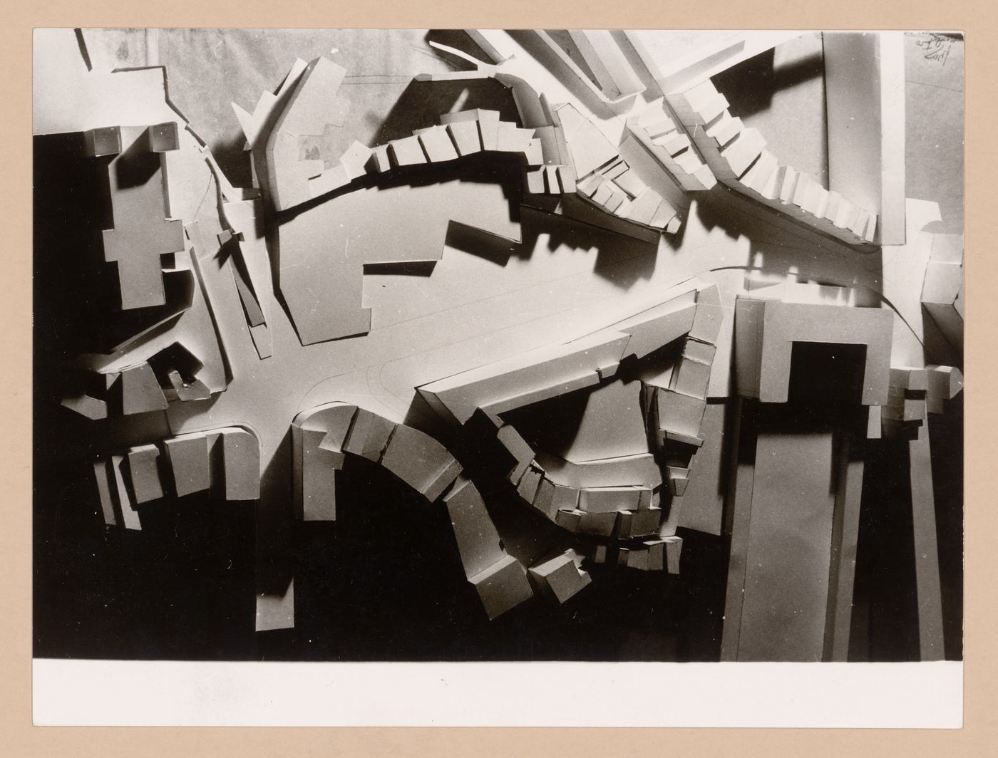 View of model for Edifício de Escritórios na Av. D. Afonso Henriques, Porto, Portugal