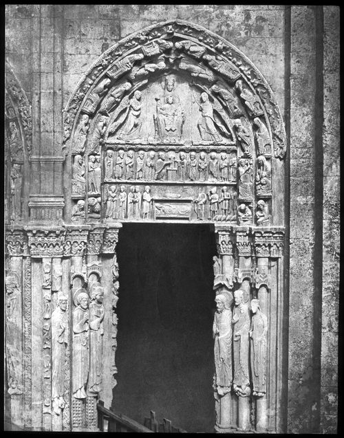 Plate from album ''Monographie de La Cathédrale de Chartres. Atlas''