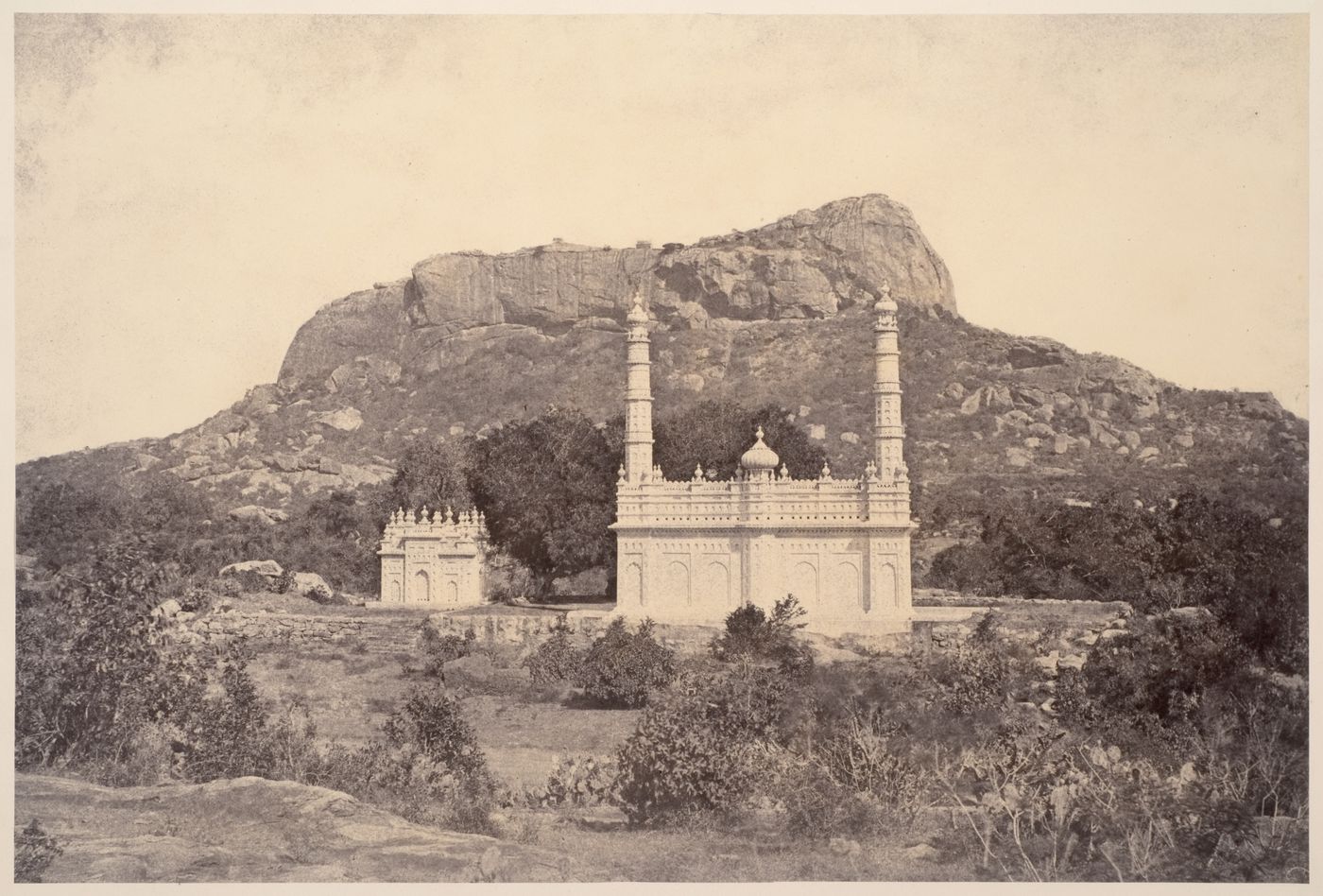 Royacottah.  Eedgah and Tomb.