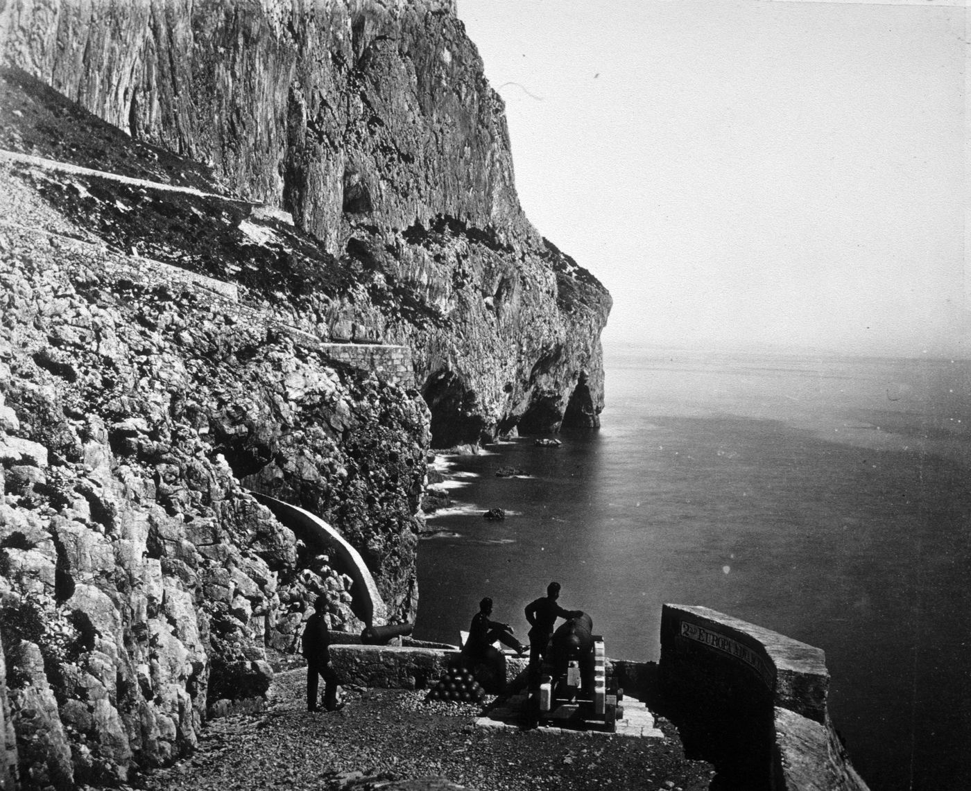 Plate from album ''Views of Italy, Monaco, Algers, Lisbonne, Gibraltar and Montserrat by various photographers''