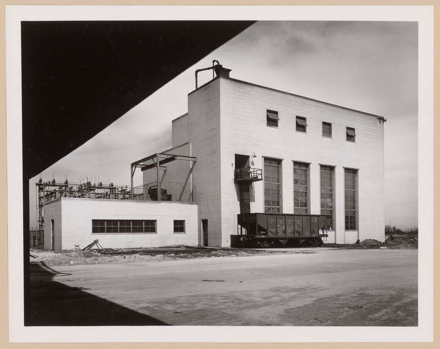 View of the principal and lateral façades of the Boiler House, Thompson Aircraft Products, Inc. Airplane Assembly Plant, Euclid, Ohio