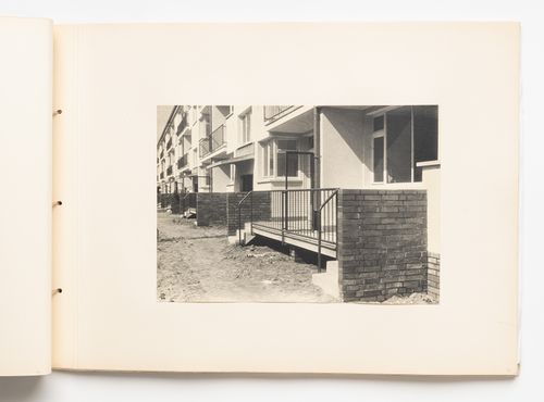 Exterior view of type A housing units, Hellerhof Housing Estate, Frankfurt am Main, Germany