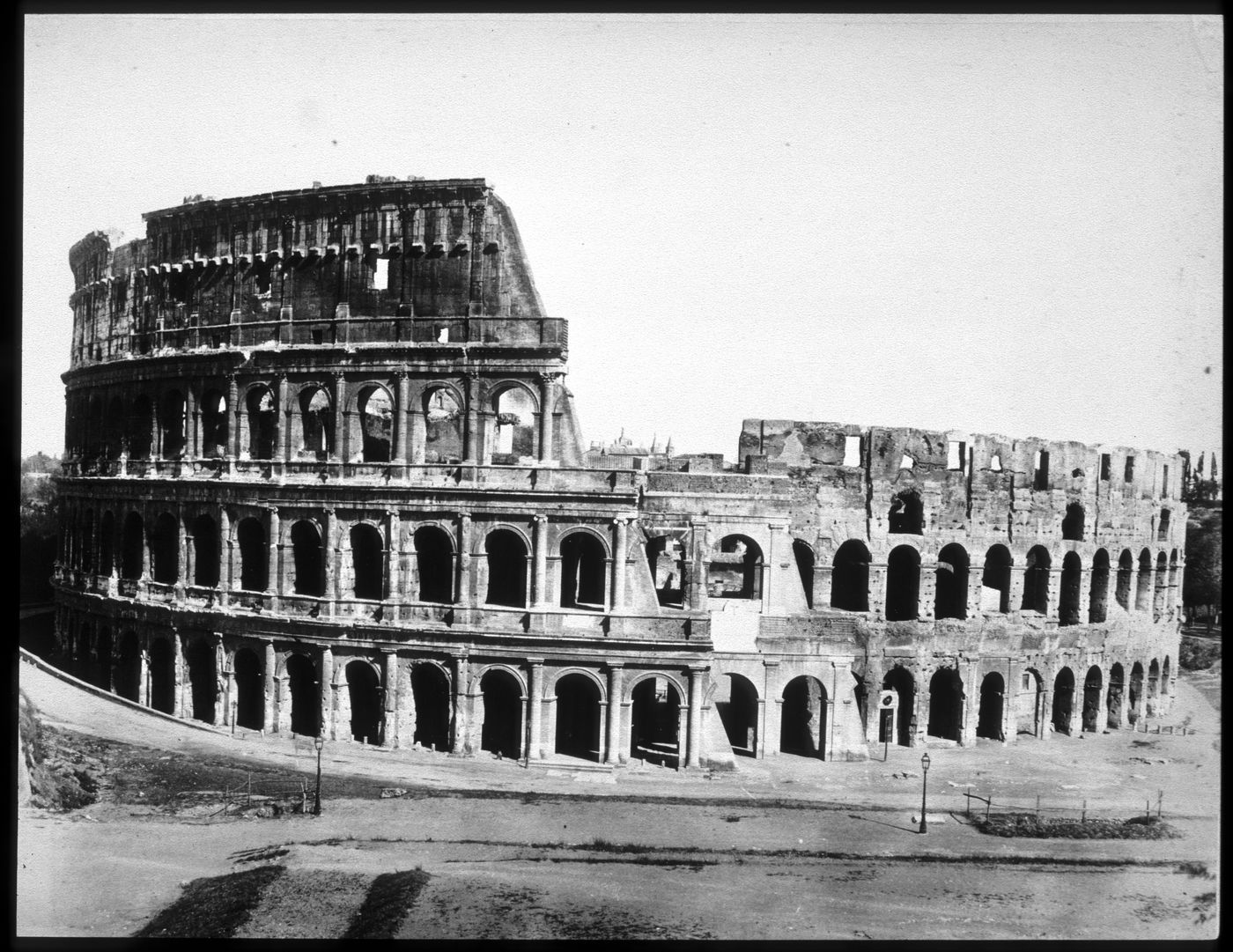 Plate from album ''Views of Italy, Monaco, Algers, Lisbonne, Gibraltar and Montserrat by various photographers''