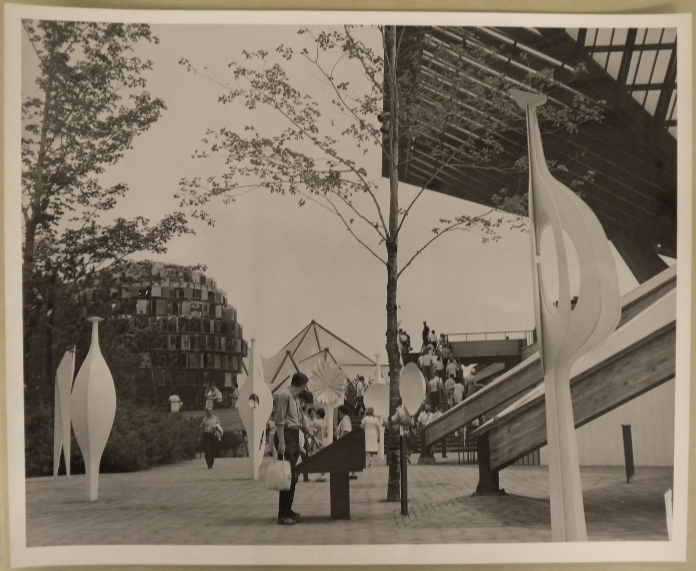 Partial view of the People Tree and of unidentified sculptures at the Canada's Pavilion, Expo 67, Montréal, Québec