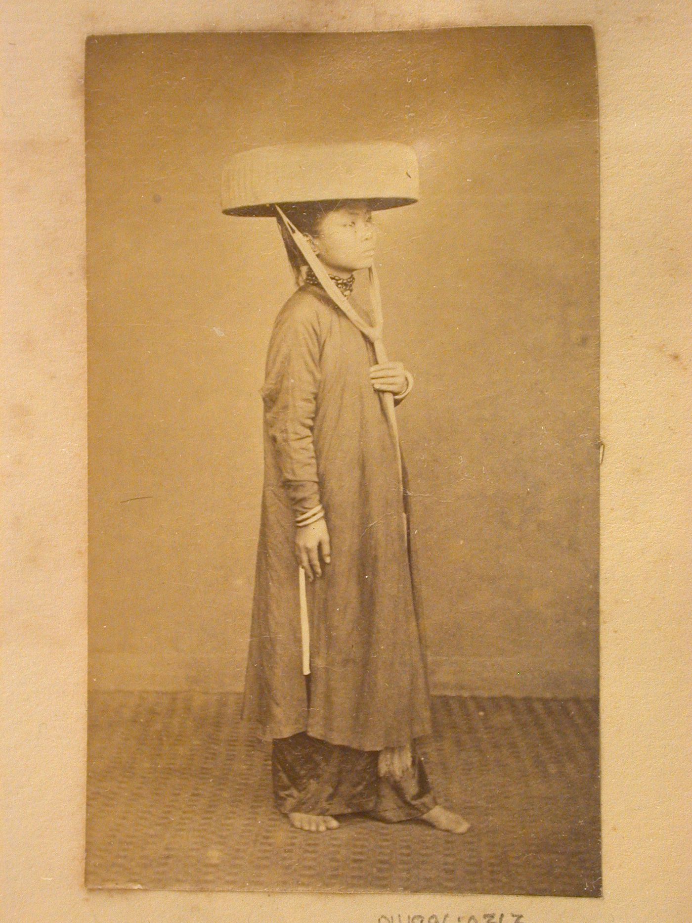 Portrait of a woman, probably in Cochin China (now in Vietnam)