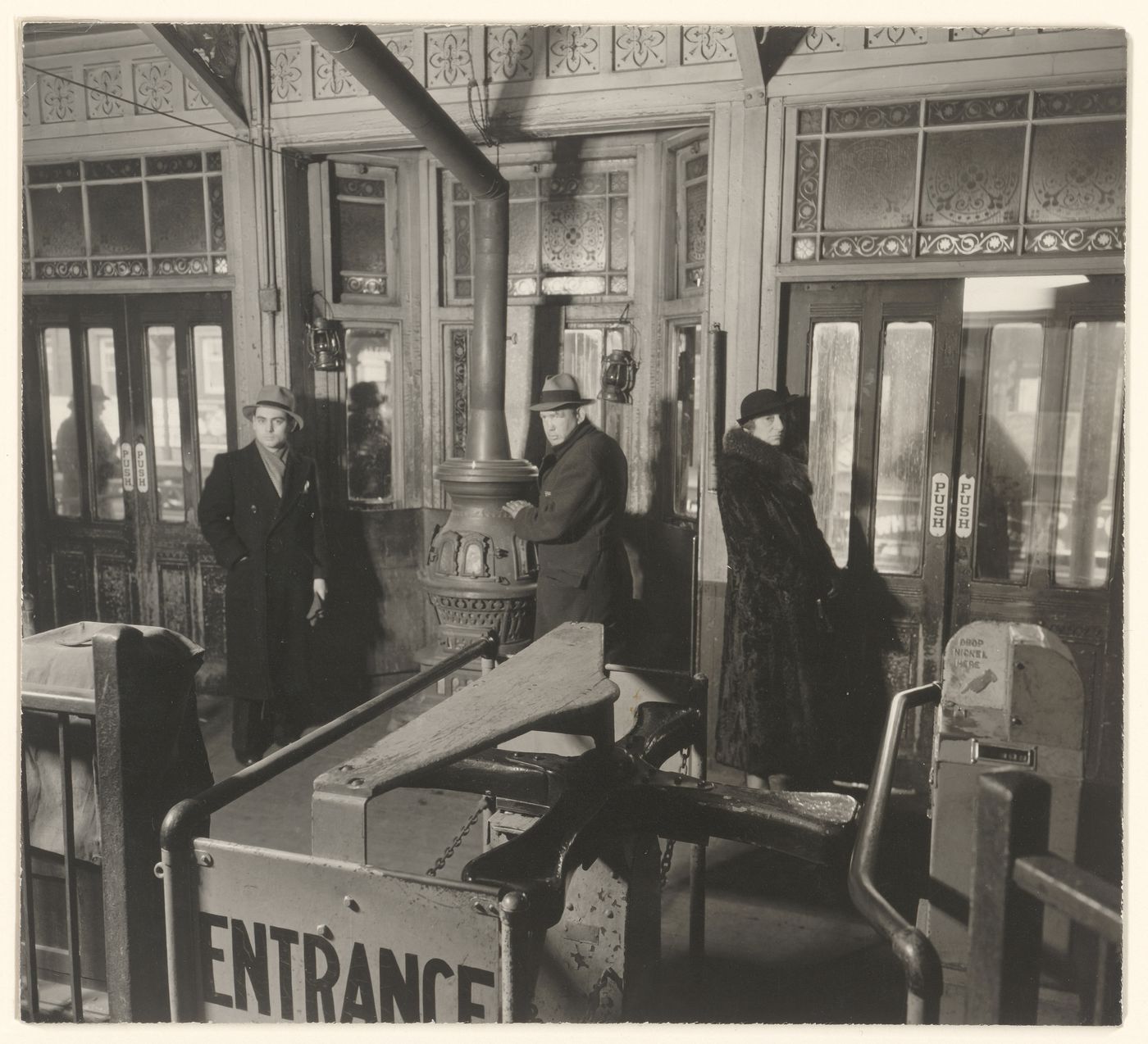"EL" station interior, Sixth and Ninth Avenue Lines, Downtown side