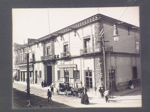 View of the Palacio de Manrique y la Canoa (also known as Casa de los Condes de Heras y Soto) showing people throughout, Mexico City, Mexico