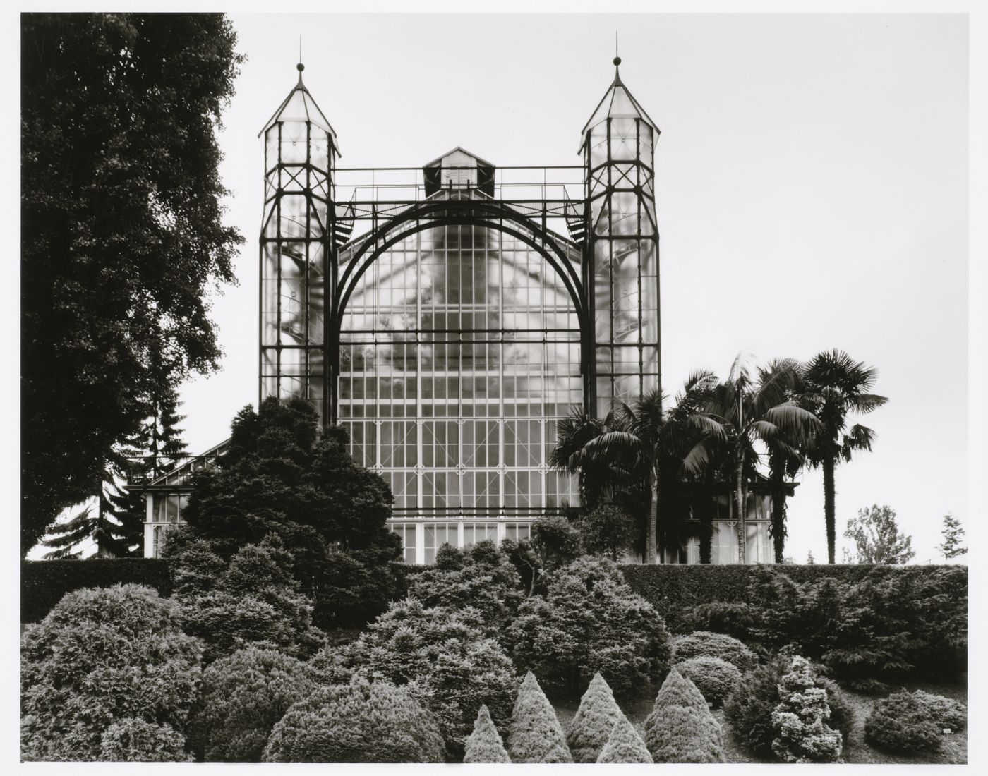 View of a greenhouse at the Botanischer Garten [Botanical Garden], Dahlem, Berlin, Germany