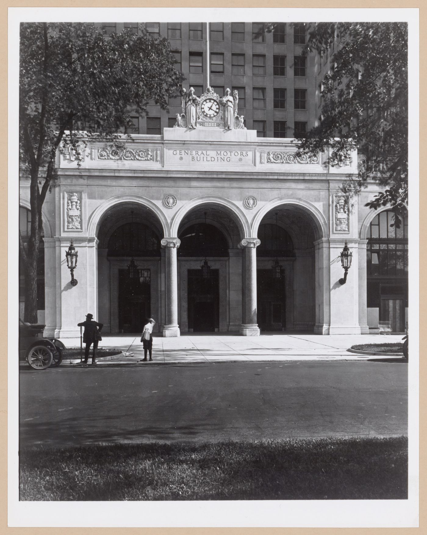 View of the main entrance of the General Motors Building, 3044 West Grand Boulevard, Detroit, Michigan