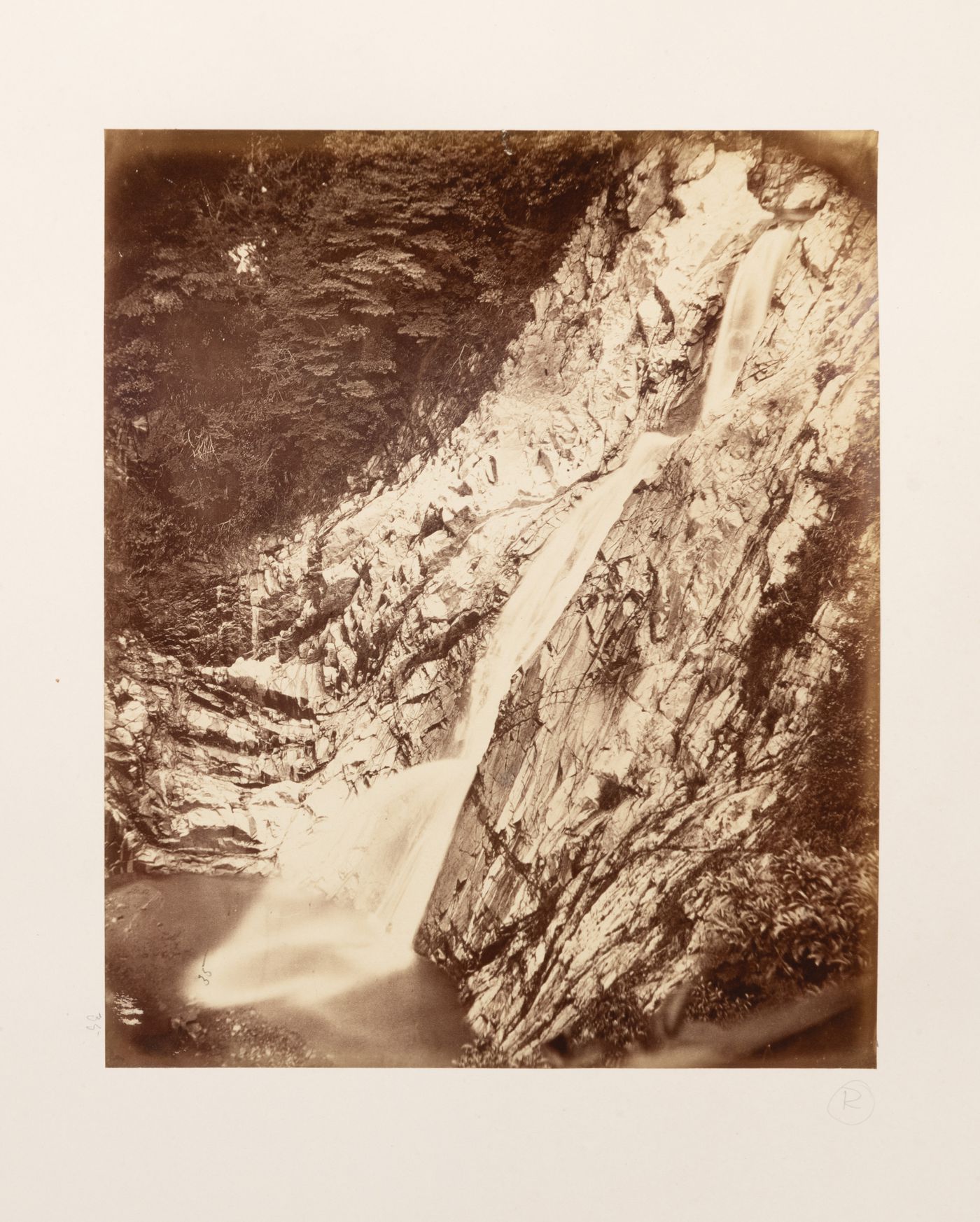 View of the Odaki Falls section of the Nunobiki Falls, near Kobe, Japan