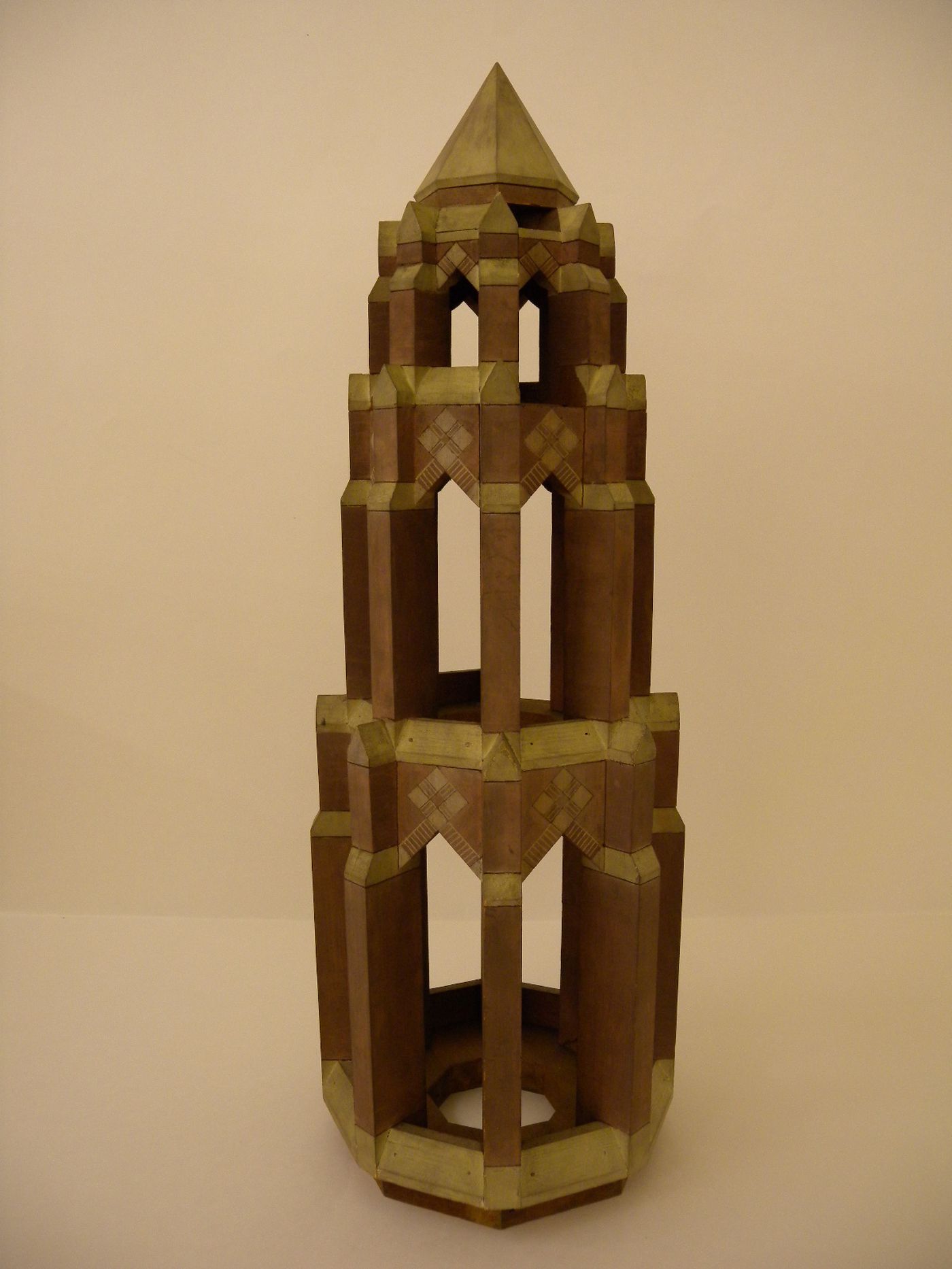 Maquette d'une tour octagonale