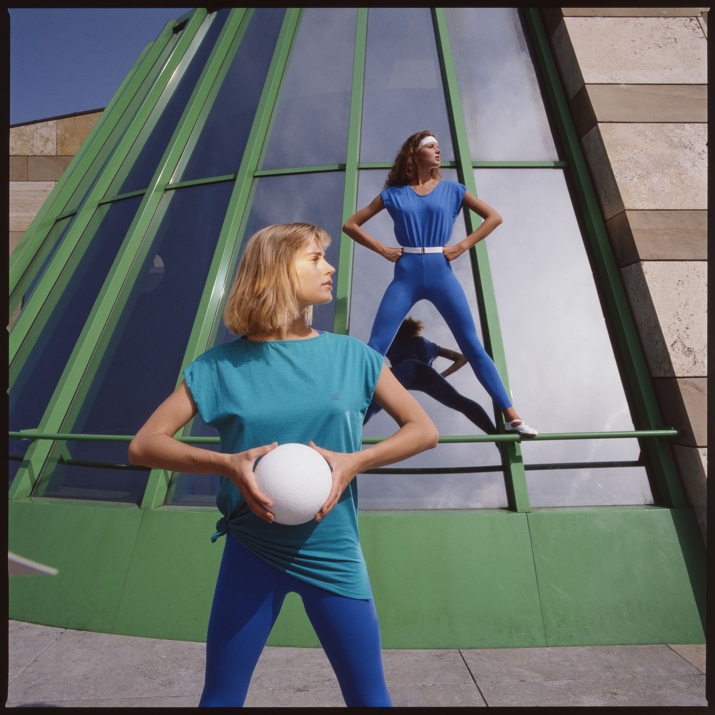 View of Staatsgalerie with fashion models, Stuttgart, Germany