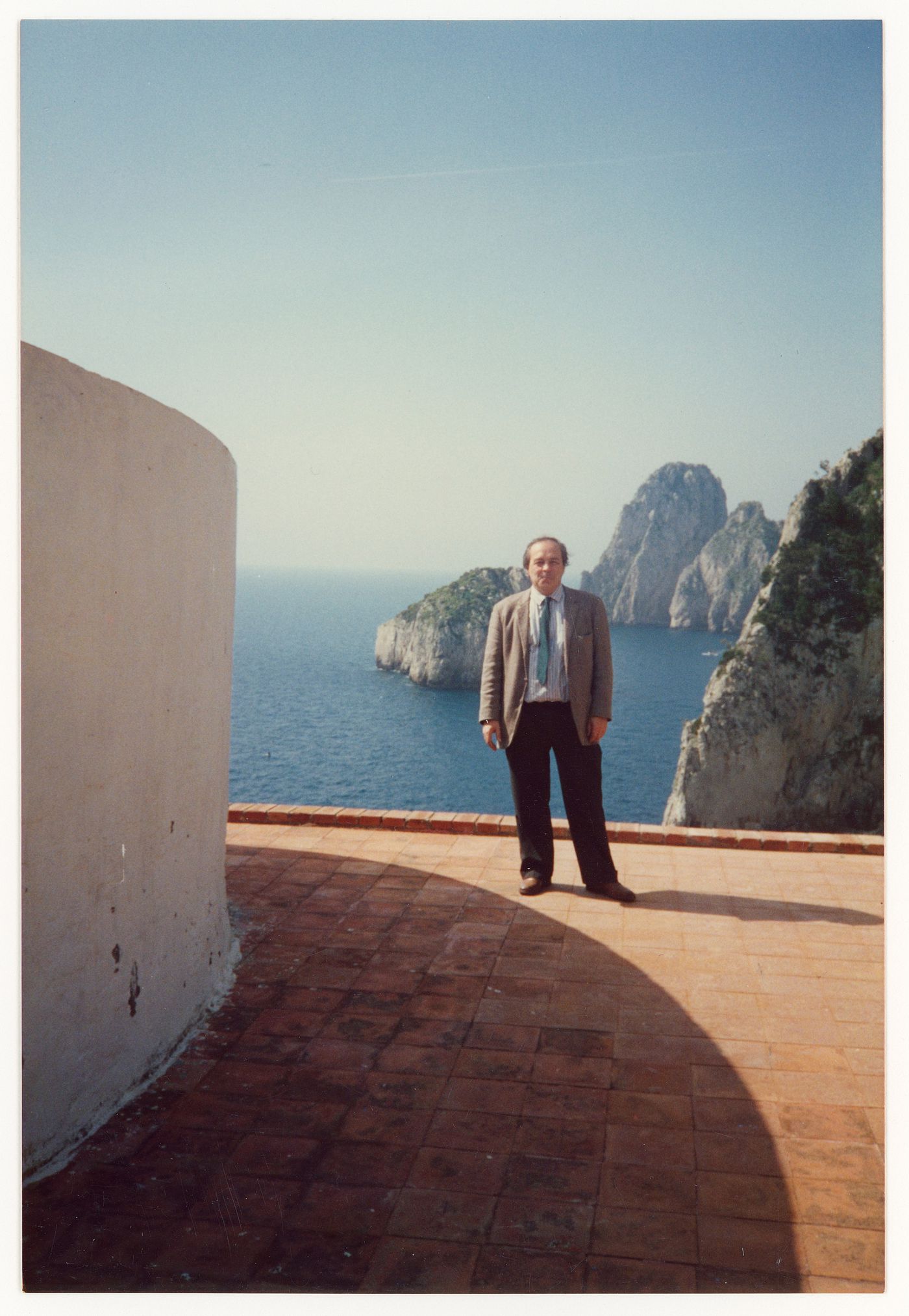 Photograph of Gianni Pettena at Casa Malaparte in Capri, Italy
