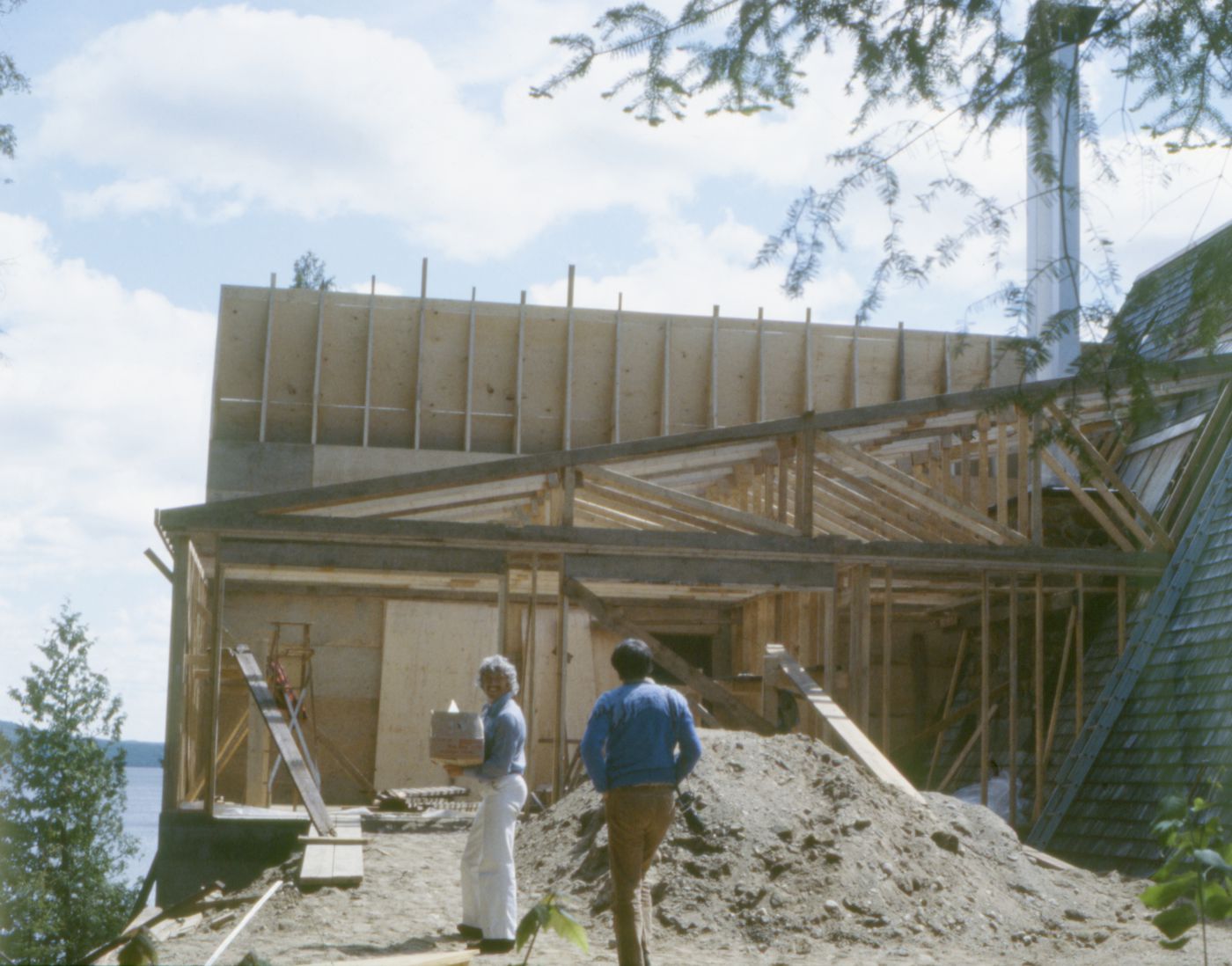 Vue des travaux de construction, Maison du docteur Simon Richer, Nominingue, Québec, Canada