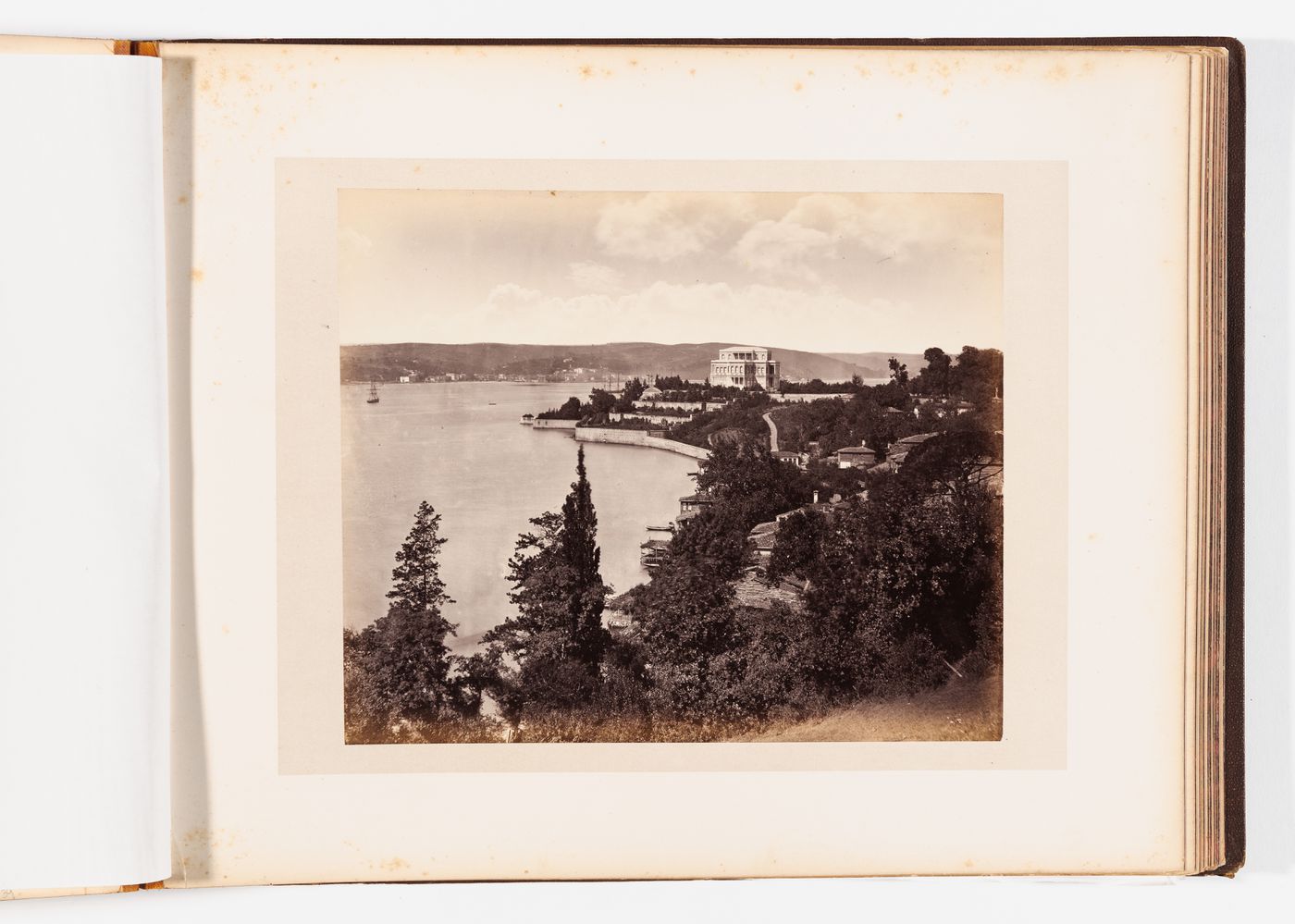 View of a yali on the Bosporus with yalis in the foreground, Constantinople (now Istanbul), Ottoman Empire (now in Turkey)