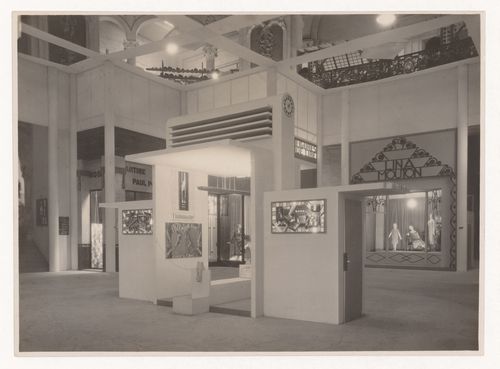 View of kiosque, Salon d'automne, Paris