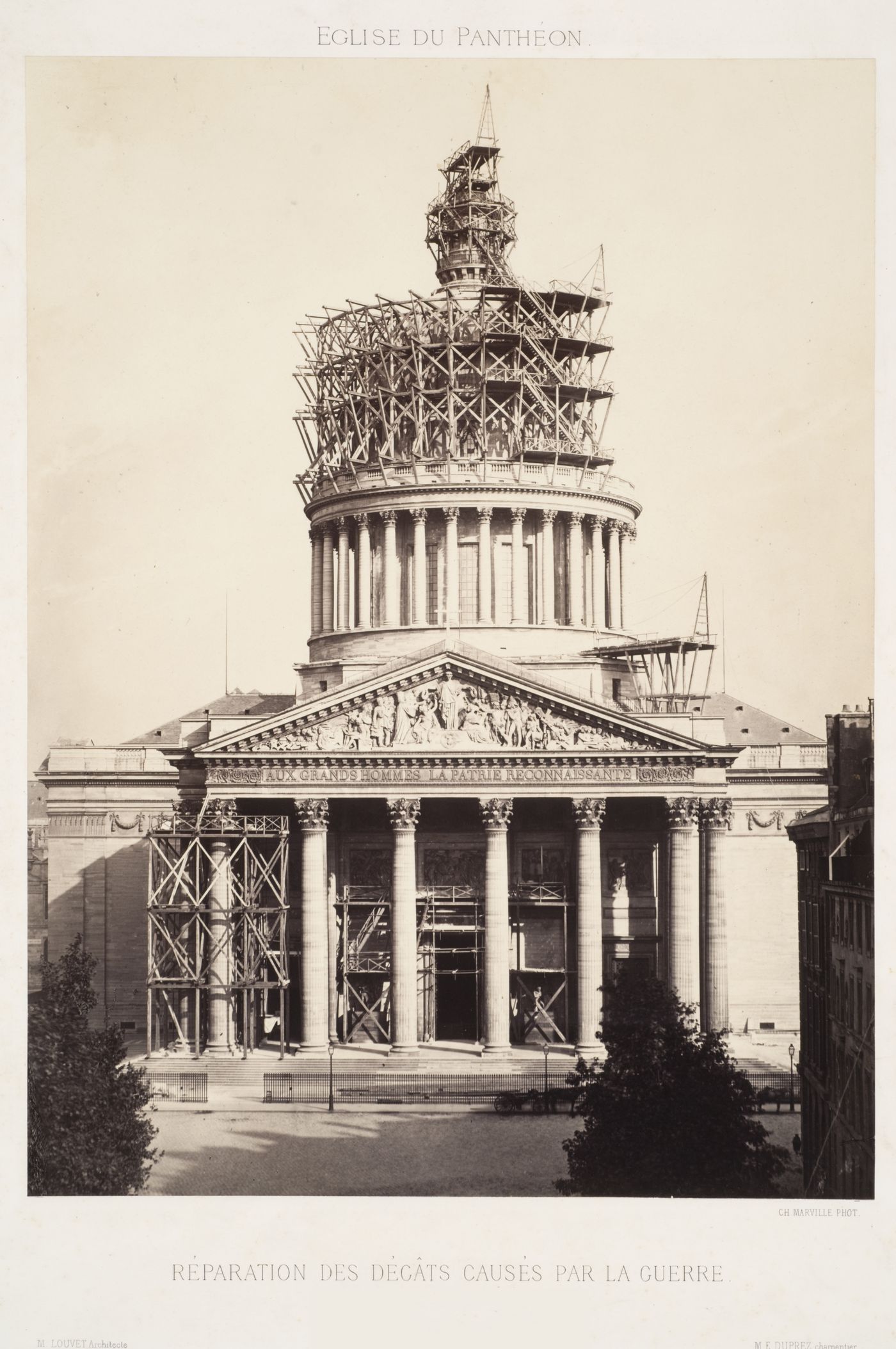 Vue de la façade du Panthéon depuis l'ouest