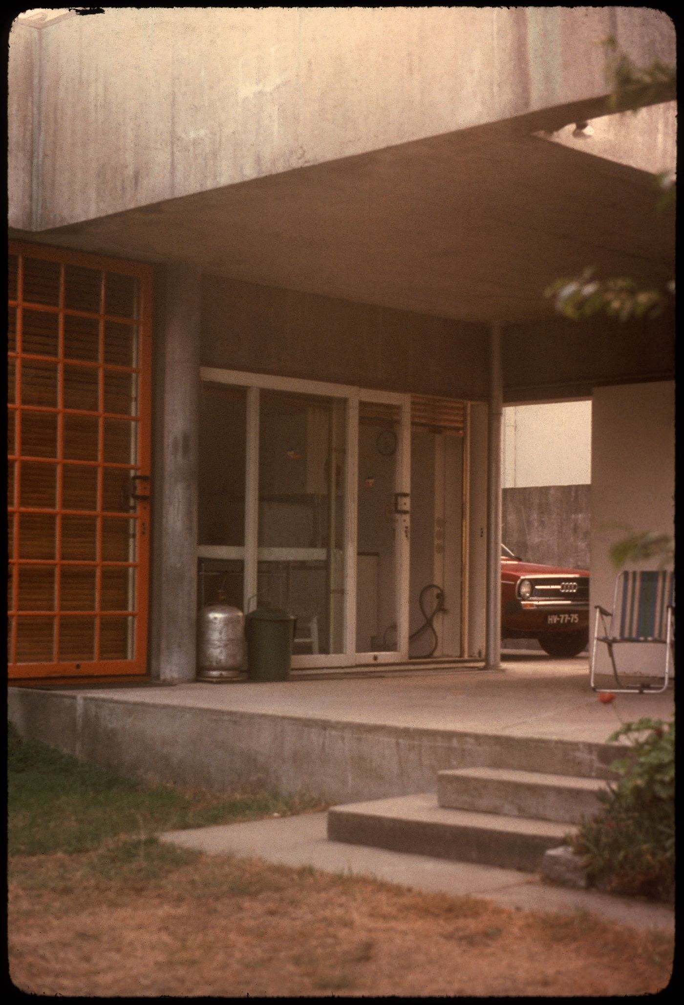 Slide of exterior view of Casa Manuel Magalhães, Porto