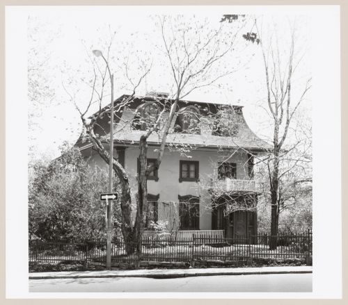 View of the principal façade of Metcalfe Terrace, 168 chemin de la Côte-Saint-Antoine, Westmount, Québec