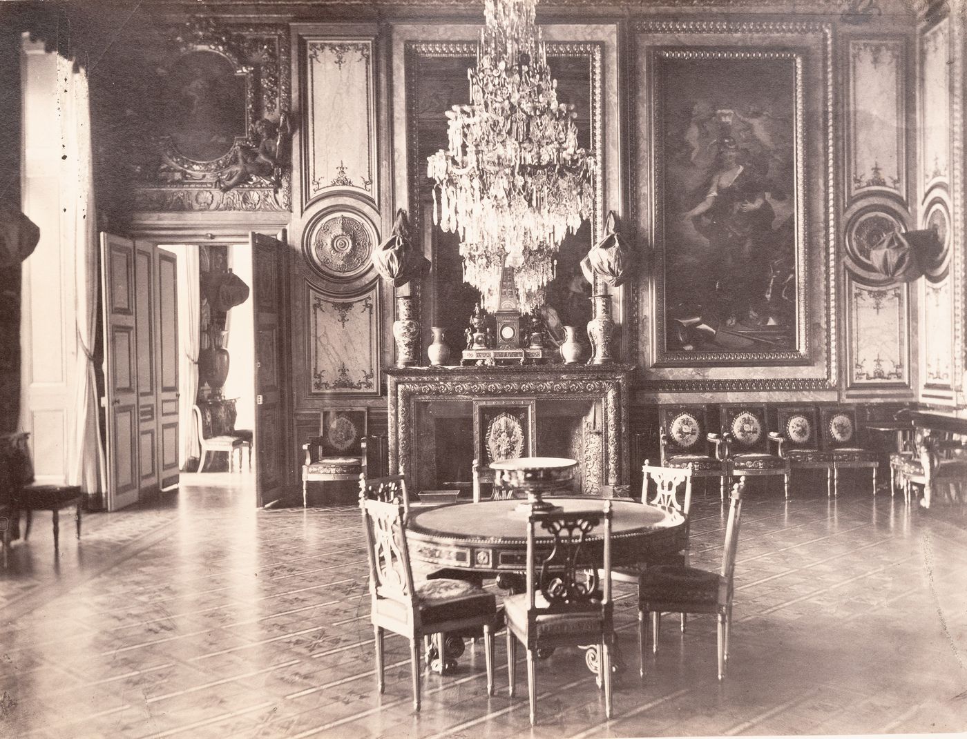 Plate from album ''Buildings, parks and streets of Paris, Versailles and environs, France''