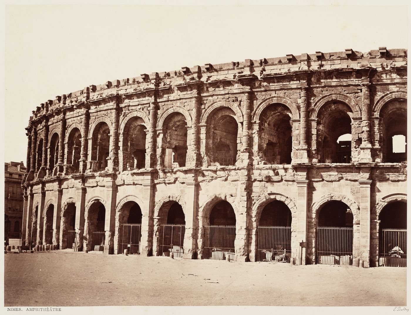 Nîmes. Amphithéâtre