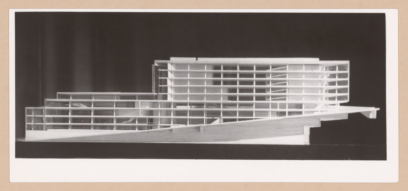 View of model for Edifício de Escritórios na Av. D. Afonso Henriques, Porto, Portugal