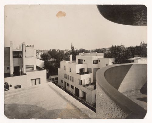 View of the Reifenberg and Allantini hôtel particuliers from the terrace of the Martel home and studio, rue Mallet-Stevens, 16th arrondissement, Paris, France