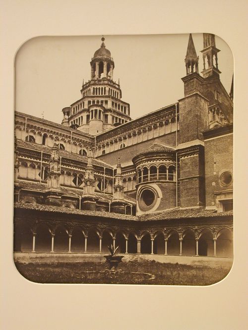 Centosa courtyard, Paria, Italy