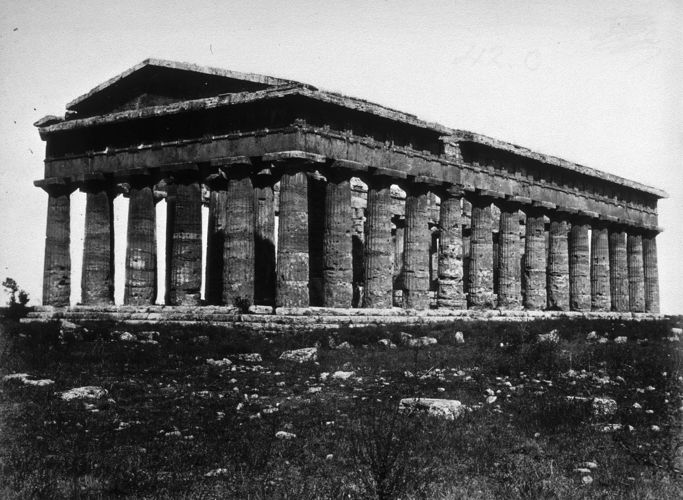 Plate from album ''Views of Italy, Monaco, Algers, Lisbonne, Gibraltar and Montserrat by various photographers''