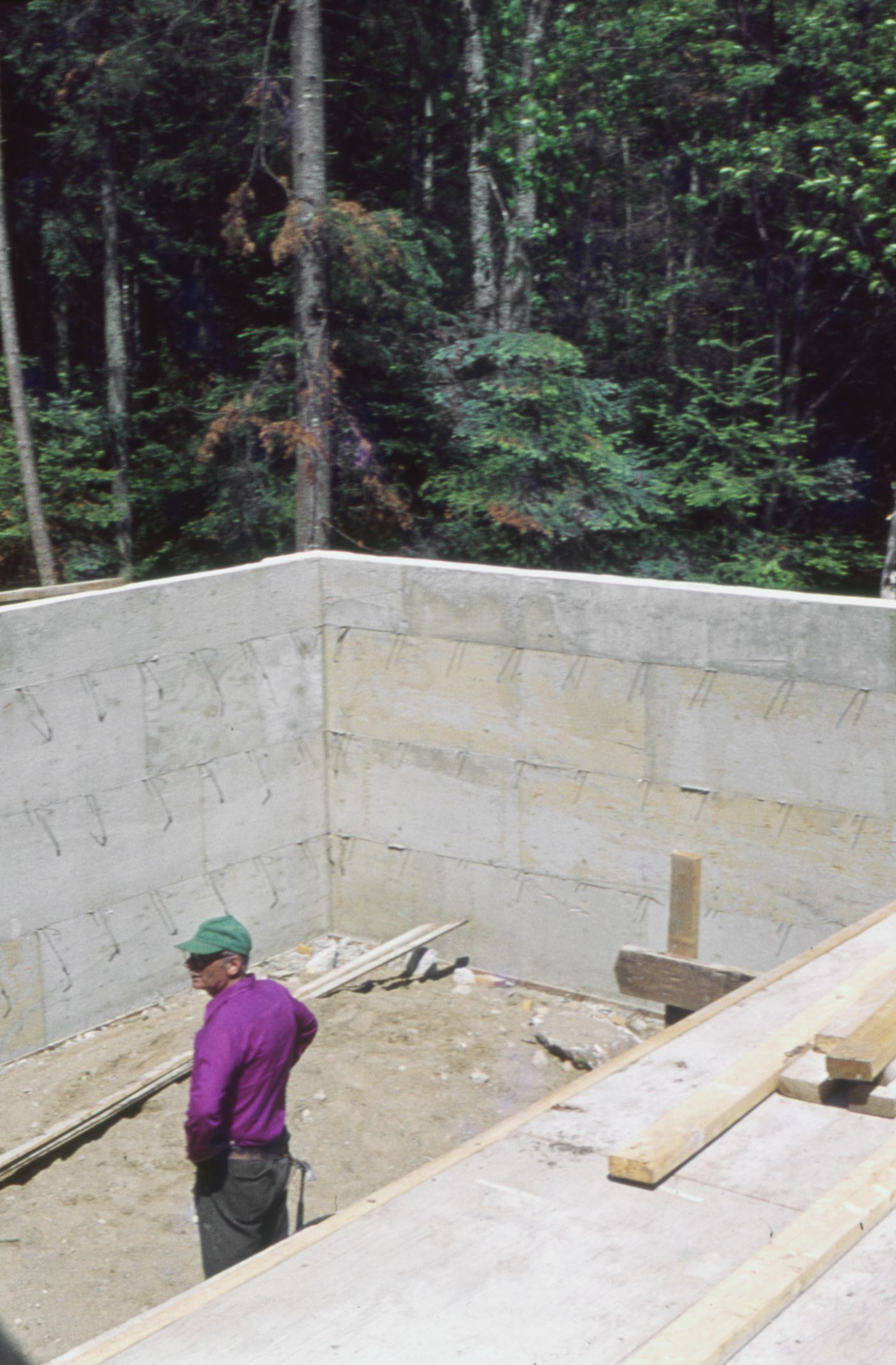 Vue des travaux de construction, Maison du docteur Simon Richer, Nominingue, Québec, Canada