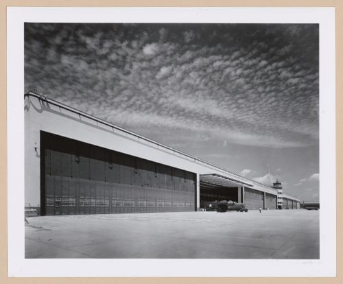 View of the north façade of the Hangar No. 1 [?] from the east, Ford Motor Company Willow Run Bomber Assembly Plant, Willow Run, Michigan