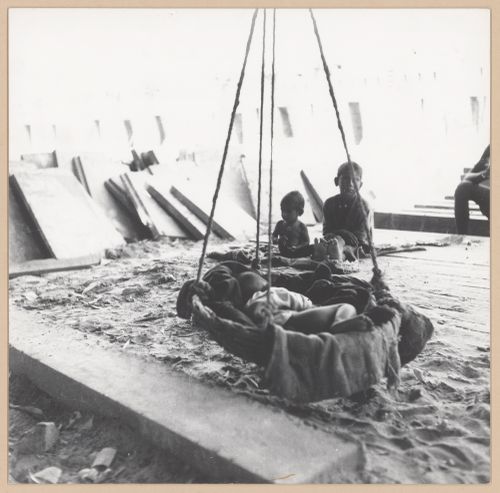 Children of working women on the construction of Chandigarh