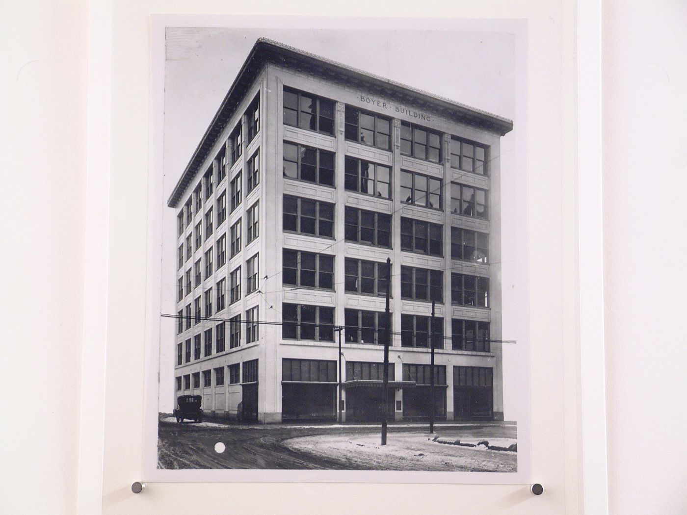 View of the principal and lateral façades of the Boyer Campbell Building, Detroit, Michigan