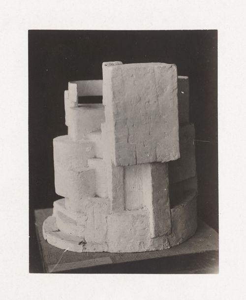 Photograph of a student model on the topic "Finding and Constructing a Voluminous Form Based on Contrast and Rhythmical Combinations of Elements: Turn of the Form" for the "Space" course at the Vkhutemas (Higher State Artistic Technical Studios), Moscow