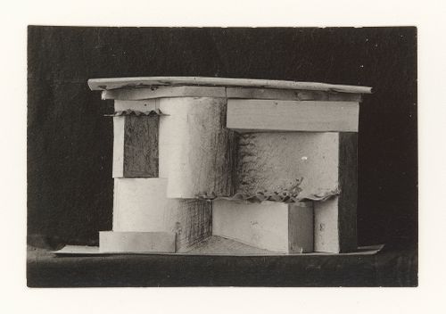 Photograph of a student model on the topic "Complex Frontal Composition Based on Nuance and Contrast Combination of Plastic and Shade and Using Elements of Rhythm" for the "Space" course at the Vkhutemas, Moscow