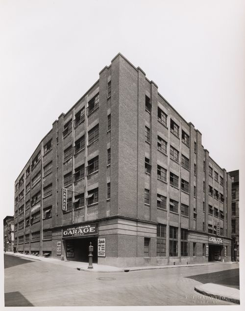 View of the principal and lateral façades of Chas. J. Brown Garage Limited, Montréal [?], Québec