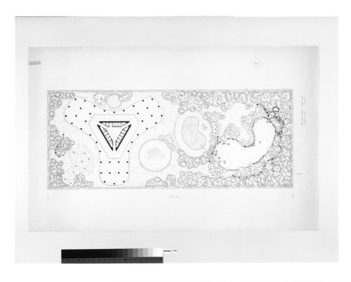 Plan for the plaza and park for Lake Point Tower, 505 North Lake Shore Drive, Chicago