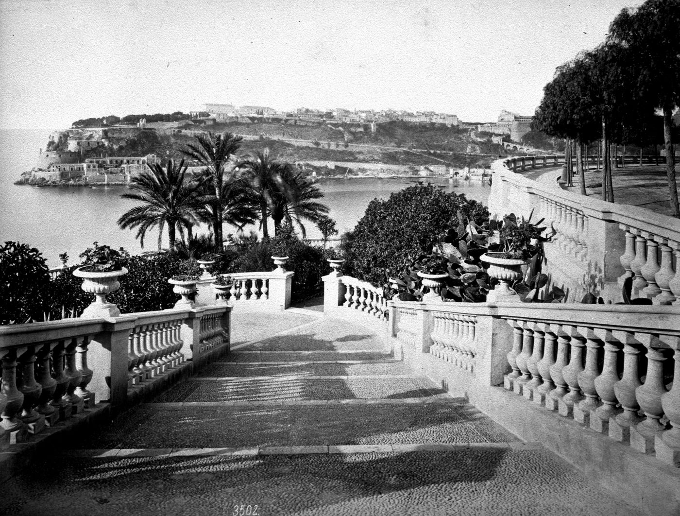 Plate from album ''Views of Italy, Monaco, Algers, Lisbonne, Gibraltar and Montserrat by various photographers''